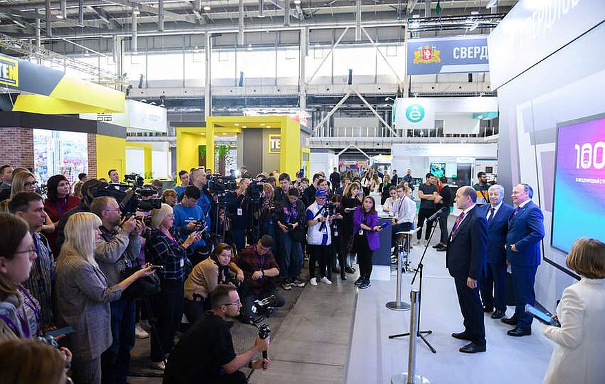 Гид по деловой программе 100+ TechnoBuild: о чем расскажут тысяча спикеров форума