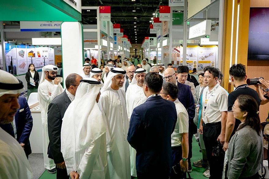 В Дубае открылась 22-я выставка Dubai WoodShow с участием министра внешней торговли ОАЭ