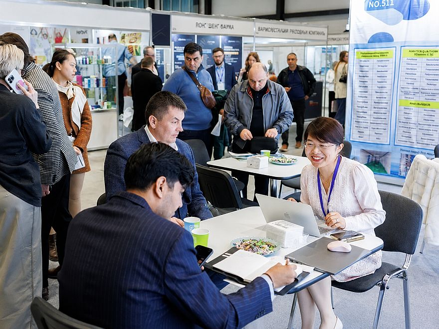 IPhEB 2027: XVII Международная выставка и форум по фармацевтике и биотехнологиям